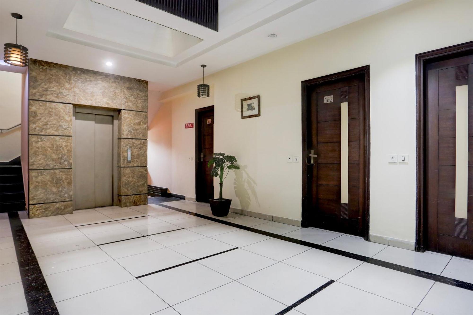 فندق Super Collection O Railway Station Road Near Clock Tower لوديانا المظهر الخارجي الصورة