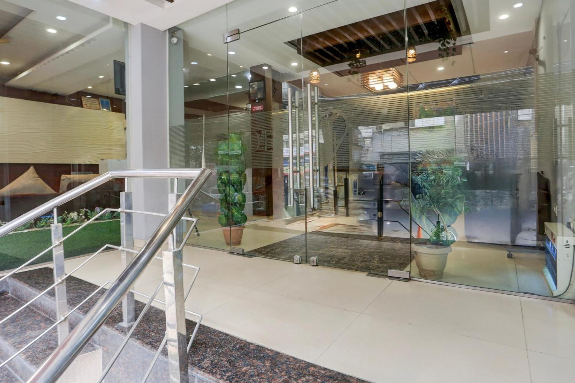 فندق Super Collection O Railway Station Road Near Clock Tower لوديانا المظهر الخارجي الصورة