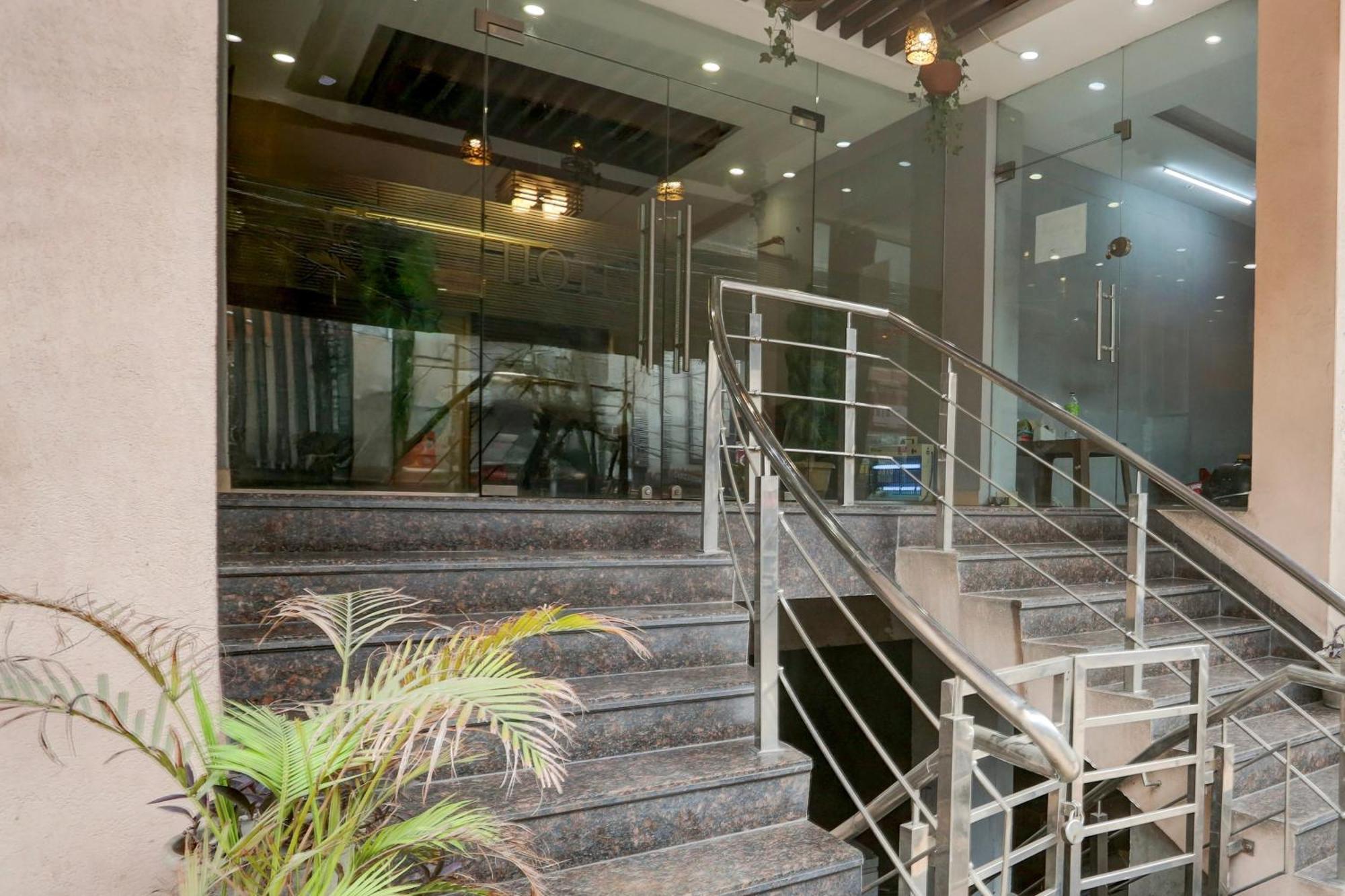 فندق Super Collection O Railway Station Road Near Clock Tower لوديانا المظهر الخارجي الصورة